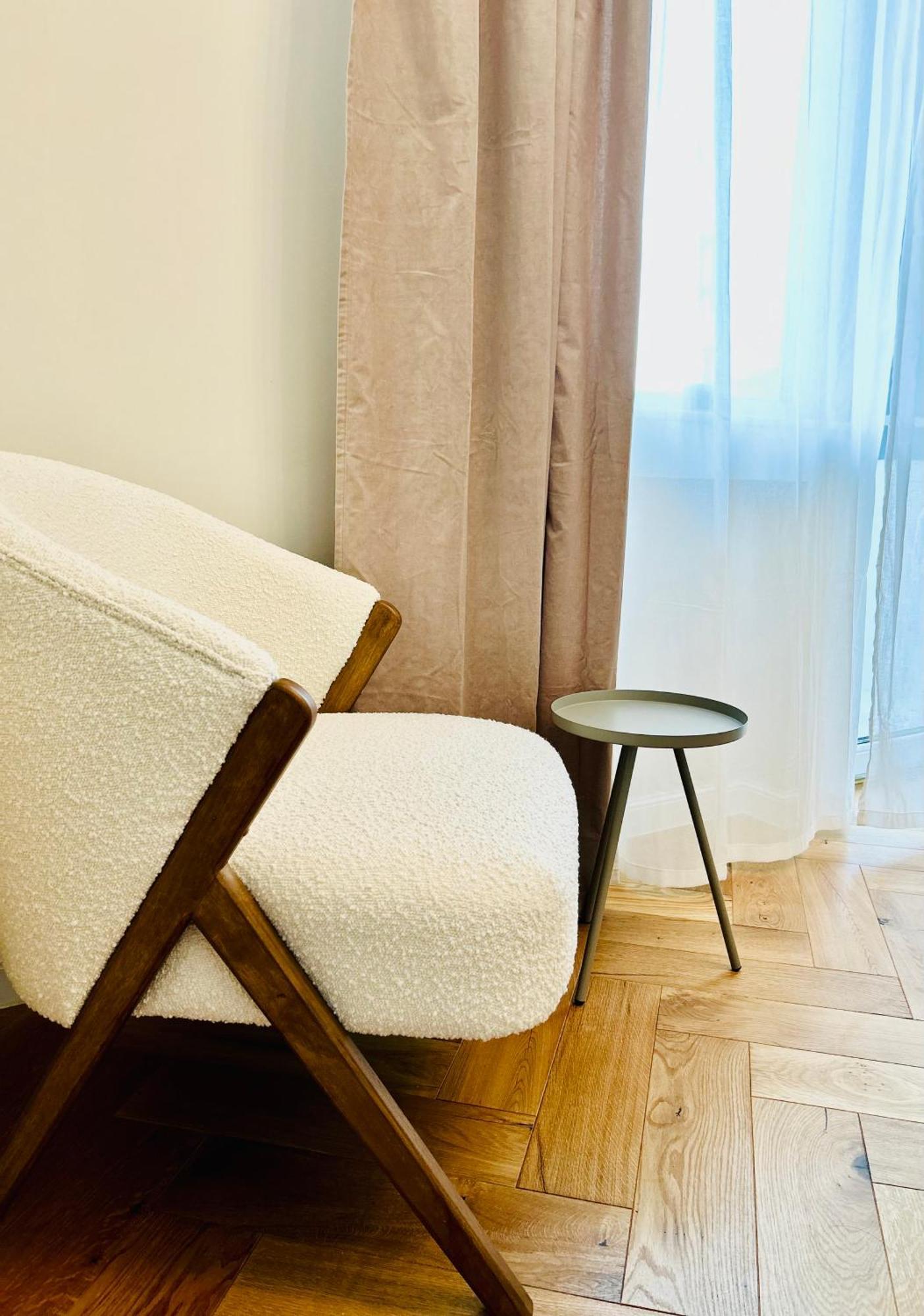 Ultracentral Lux Boutique 1Br Ap Near Subway Bucarest Esterno foto